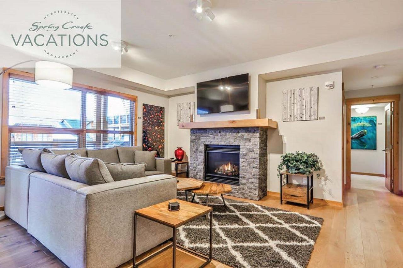 White Spruce Lodge By Spring Creek Vacations Кенмор Номер фото